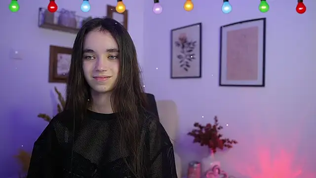 Snapshot of Gia_Paige18 chatting on December 13, 2025, 8:04 pm Gia Paige18 online show from December 13, 2025, 8:04 pm