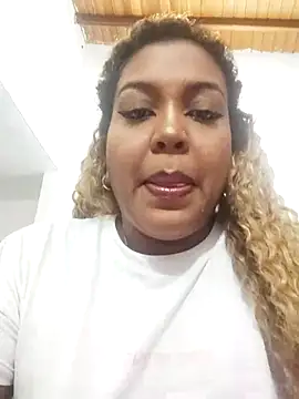 ELLA KELLY online show from February 23, 2026, 11:44 am