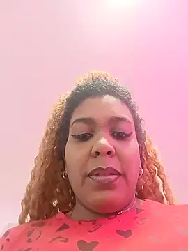 Snapshot of ELLA_KELLY chatting on July 2, 2026, 12:00 pm ELLA KELLY online show from July 2, 2026, 12:00 pm