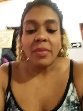 Snapshot of ELLA_KELLY chatting on October 25, 2025, 12:04 pm ELLA KELLY online show from October 25, 2025, 12:04 pm