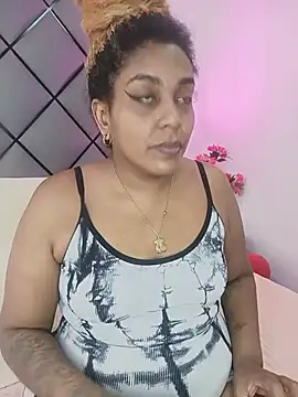 Snapshot of ELLA_KELLY chatting on June 25, 2026, 11:48 am ELLA KELLY online show from June 25, 2026, 11:48 am