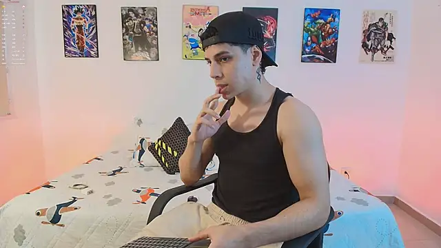 jonathanjoestar  online show from April 9, 2026, 9:32 pm