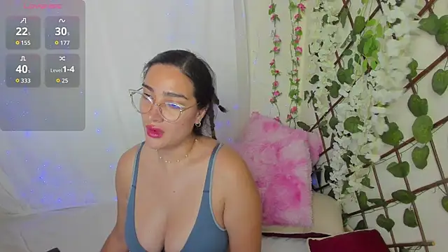 Snapshot of zara41 chatting on May 6, 2026, 8:24 pm zara41 online show from May 6, 2026, 8:24 pm