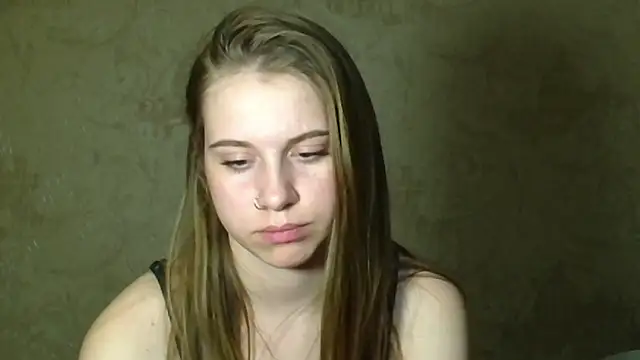 Snapshot of KirraLiam chatting on March 10, 2025, 6:12 pm KirraLiam online show from March 10, 2025, 6:12 pm