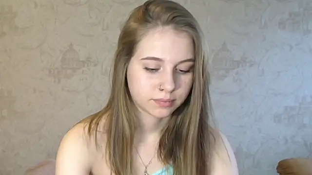 Snapshot of KirraLiam chatting on March 18, 2025, 3:12 pm KirraLiam online show from March 18, 2025, 3:12 pm