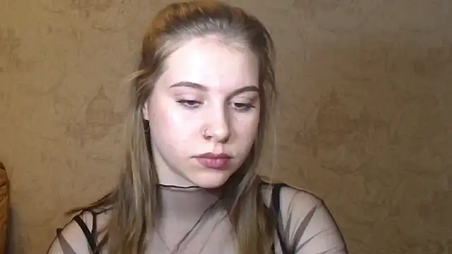 Snapshot of KirraLiam chatting on February 12, 2025, 4:00 pm KirraLiam online show from February 12, 2025, 4:00 pm