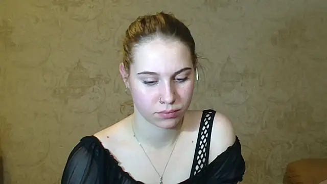 Snapshot of KirraLiam chatting on January 5, 2025, 3:45 pm KirraLiam online show from January 5, 2025, 3:45 pm