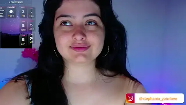 Stephania 18 online show from September 20, 2025, 7:08 pm