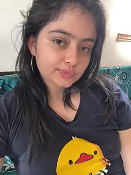 Stephania 18 online show from February 16, 2025, 7:49 pm