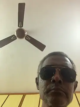 Lookin4Kinky Partner online show from November 23, 2025, 5:45 pm