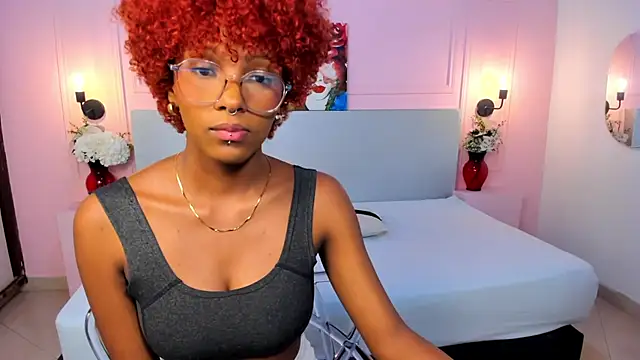 LiannaDixon online show from January 31, 2025, 2:17 pm