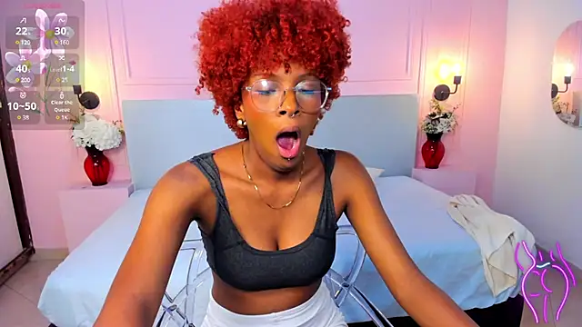 LiannaDixon online show from January 31, 2025, 5:21 pm