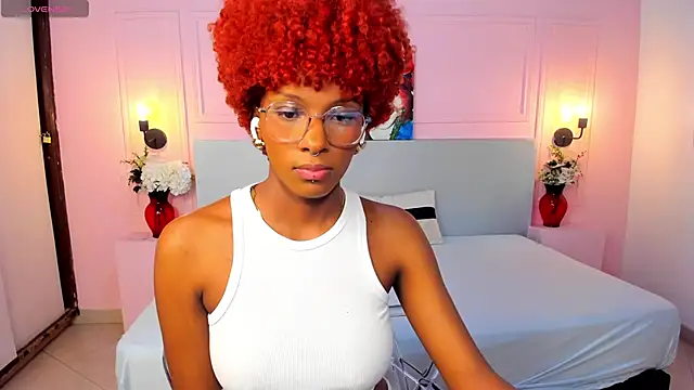 LiannaDixon online show from February 1, 2025, 1:09 pm