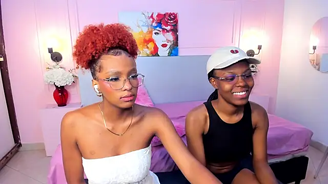 LiannaDixon online show from February 8, 2025, 1:22 pm