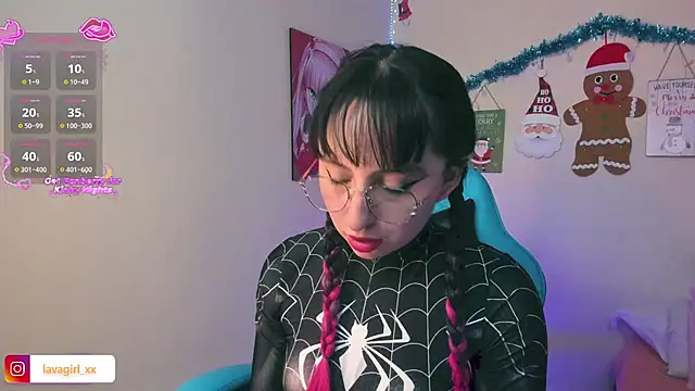 Julieta cott online show from December 5, 2025, 1:05 am