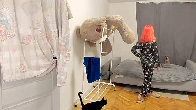 Snapshot of Silly__Milly chatting on February 6, 2025, 6:56 pm Silly  Milly online show from February 6, 2025, 6:56 pm