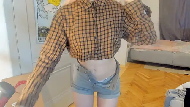 Snapshot of Silly__Milly chatting on December 11, 2024, 10:36 am Silly  Milly online show from December 11, 2024, 10:36 am