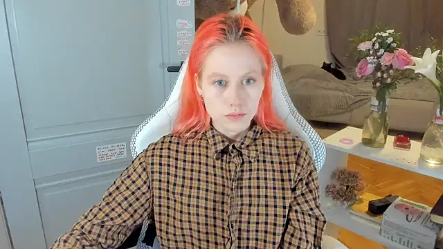 Snapshot of Silly__Milly chatting on March 10, 2025, 4:46 pm Silly  Milly online show from March 10, 2025, 4:46 pm