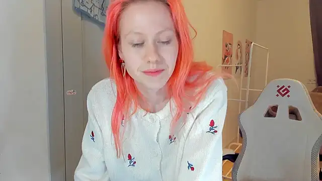 Snapshot of Silly__Milly chatting on March 15, 2025, 10:22 pm Silly  Milly online show from March 15, 2025, 10:22 pm