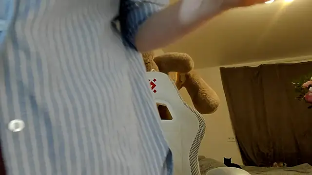 Snapshot of Silly__Milly chatting on March 8, 2025, 11:07 pm Silly  Milly online show from March 8, 2025, 11:07 pm