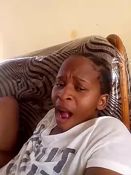 Snapshot of Nomawethu2002 chatting on November 5, 2025, 9:34 am Nomawethu2002 online show from November 5, 2025, 9:34 am