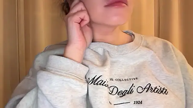 Sandysecret online show from January 14, 2026, 9:40 pm