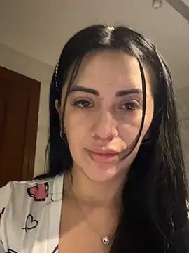 Snapshot of tamara_jay chatting on February 16, 2025, 11:39 pm tamara jay online show from February 16, 2025, 11:39 pm