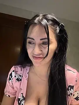 Snapshot of tamara_jay chatting on March 2, 2025, 10:56 pm tamara jay online show from March 2, 2025, 10:56 pm