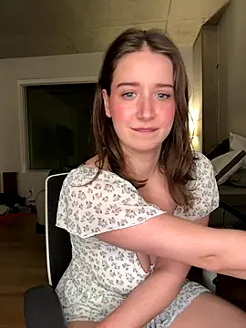 nerdynina online show from November 12, 2025, 12:48 am