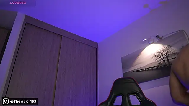 Rick  Smith153 online show from November 26, 2025, 2:11 am