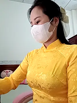    Erin    online show from February 18, 2026, 1:36 am