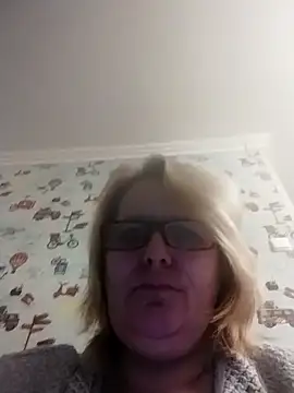 Forest-Lady online show from October 20, 2025, 3:01 pm