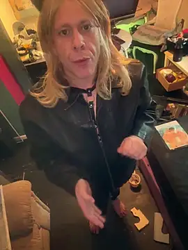 ditchwaterbitch online show from June 10, 2026, 4:08 pm