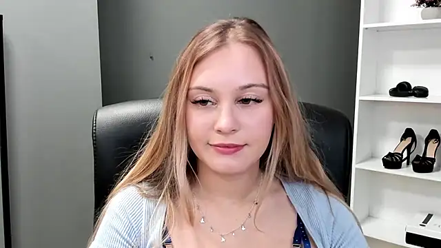 Snapshot of kitty_valeria chatting on May 10, 2026, 1:36 pm kitty valeria online show from May 10, 2026, 1:36 pm