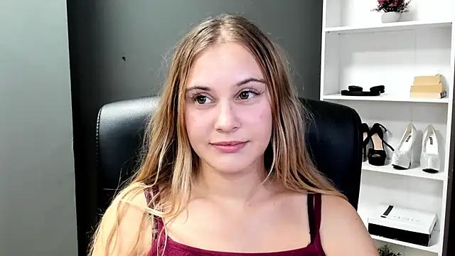 kitty valeria online show from July 9, 2026, 4:28 pm