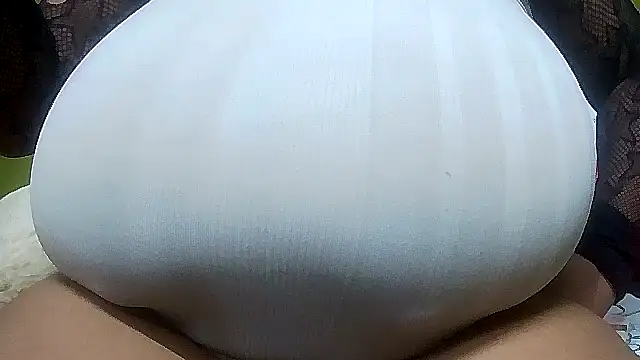 Queenboobs61 online show from May 5, 2026, 7:50 pm