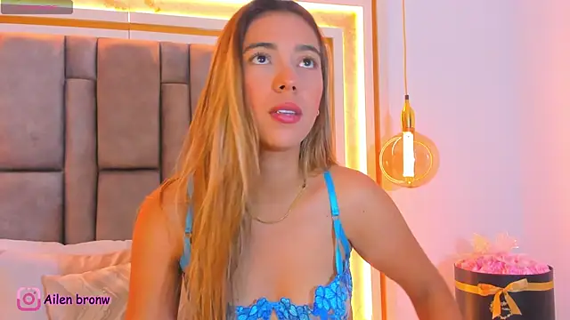 elianabrown online show from October 10, 2025, 10:21 pm