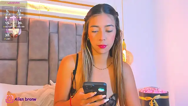 elianabrown online show from November 11, 2025, 9:31 pm