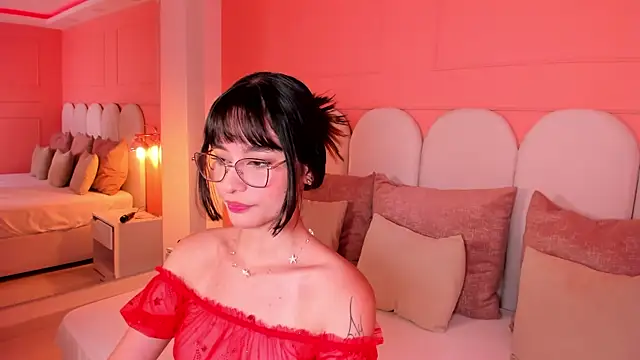 emilly williams  online show from March 6, 2025, 5:00 pm