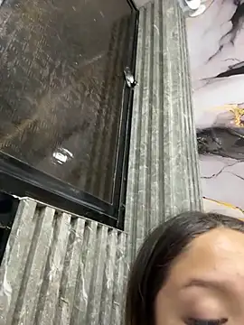 Victoria Adams14 online show from November 8, 2025, 2:59 am