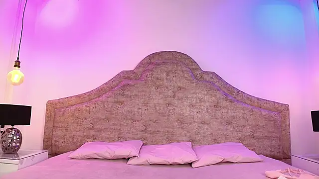 Victoria Adams14 online show from October 27, 2025, 3:40 am