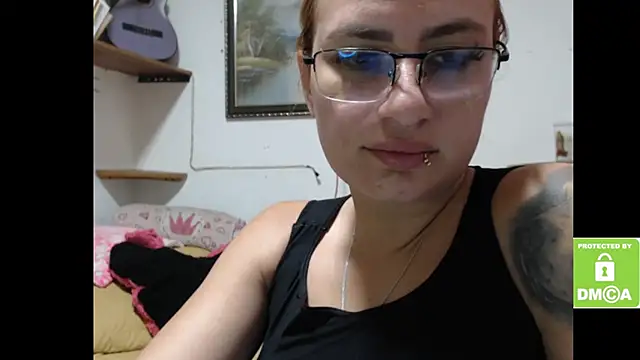 Snapshot of alice_trinity chatting on December 20, 2025, 5:38 pm alice trinity online show from December 20, 2025, 5:38 pm