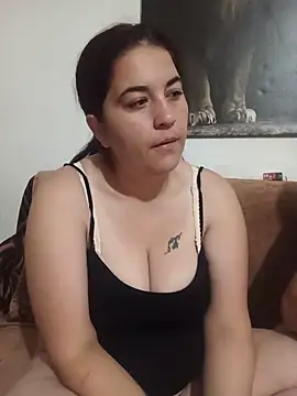 yzabell18 online show from May 16, 2026, 1:48 am