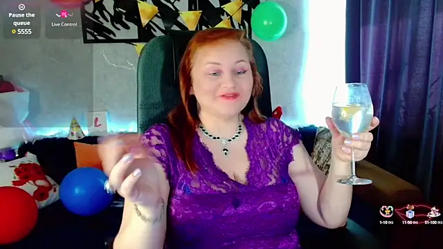 Nikki March online show from March 4, 2025, 8:35 am