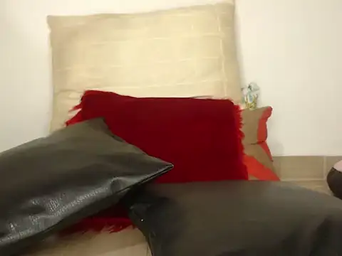 Snapshot of staylor29 chatting on November 22, 2025, 12:21 am staylor29 online show from November 22, 2025, 12:21 am