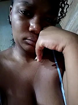 Snapshot of BrownEyed_K chatting on October 18, 2025, 4:03 am BrownEyed K online show from October 18, 2025, 4:03 am