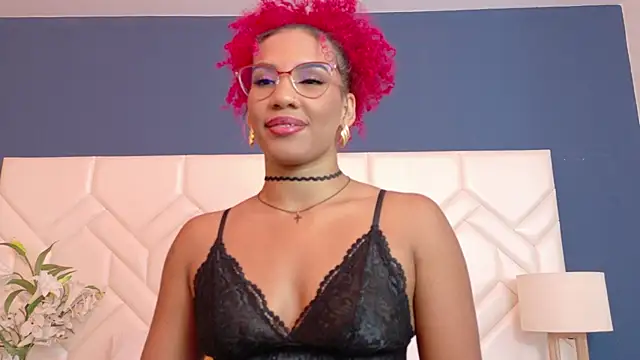 RubyRossel online show from May 28, 2026, 12:44 pm