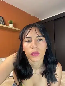 daycass  online show from December 21, 2025, 8:31 pm