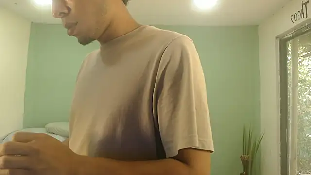 Snapshot of danielitopapuu chatting on January 14, 2026, 4:32 pm danielitopapuu online show from January 14, 2026, 4:32 pm