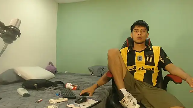 Snapshot of danielitopapuu chatting on January 8, 2026, 9:54 pm danielitopapuu online show from January 8, 2026, 9:54 pm